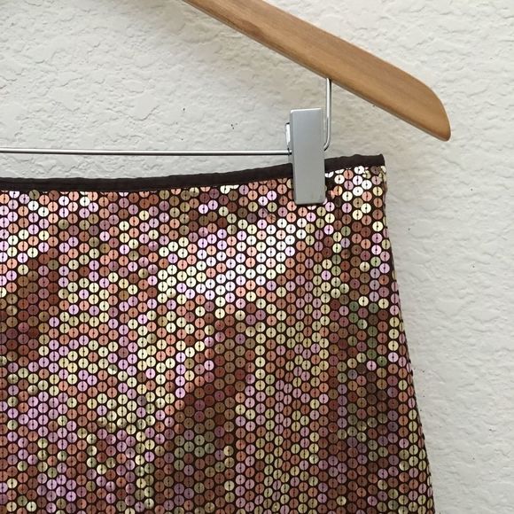 EXPRESS Brown & Pinky-Gold Sequined Mini Skirt 7/8 - Picture 2 of 7
